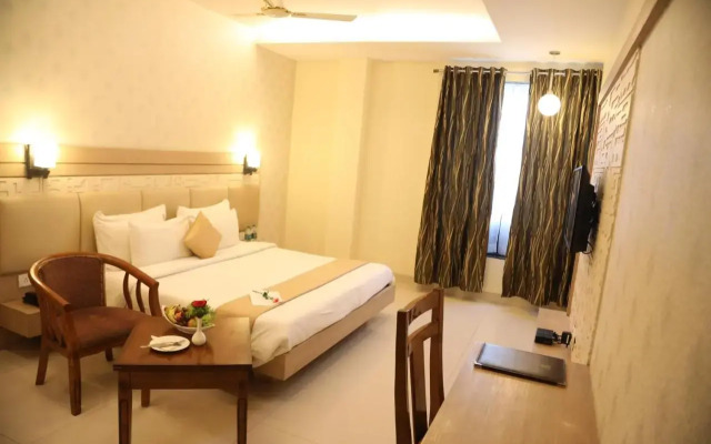 Hotel Kanha’s Palm Springs