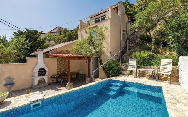 Amazing Home in Donja Klada With 3 Bedrooms, Outdoor Swimming Pool and Wifi