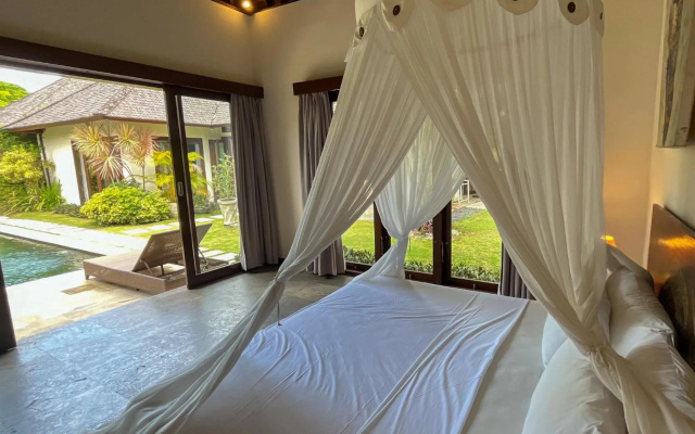 Villa Tiga Mangga – Guest Rooms – Kerobokan Kelod
