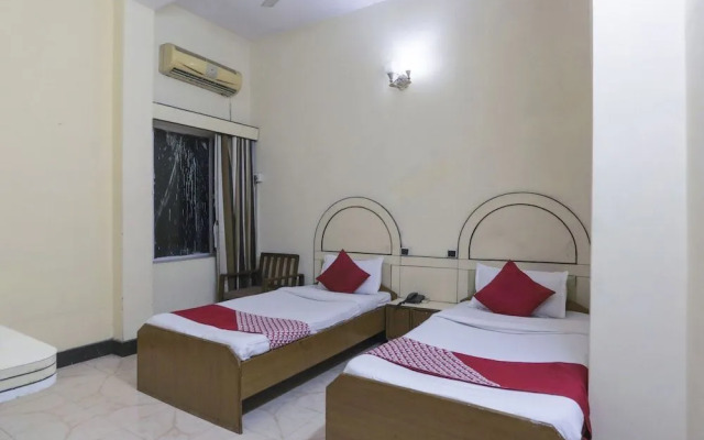 Hotel Rajmahal Inn By OYO Rooms