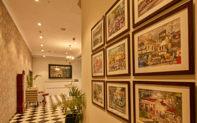 The Waverly Hotel & Residences
