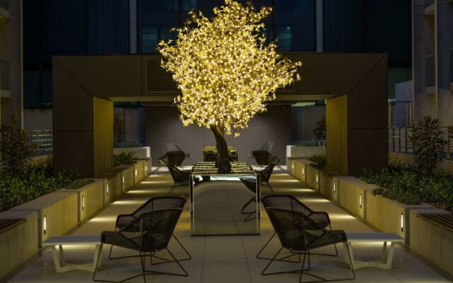 Avenue Hotel Canberra