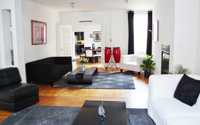 BlancNoir Bed & Breakfast
