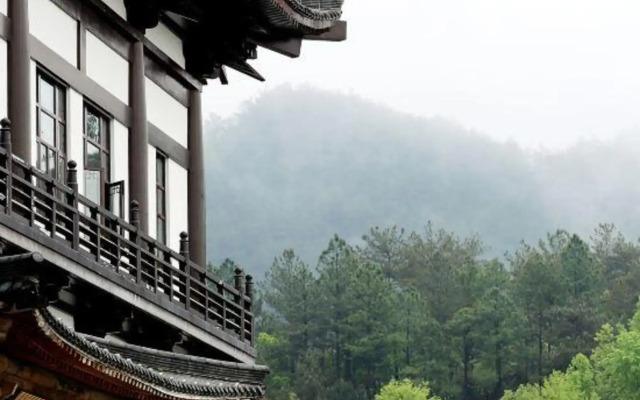 Tiantaishan Hotspring Resort Villa