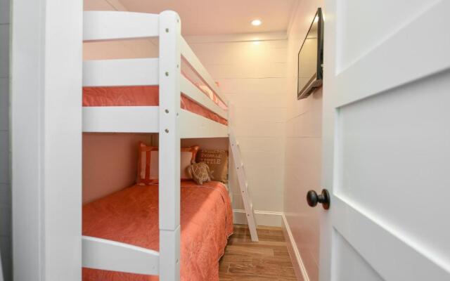 Tropical Breeze Resort