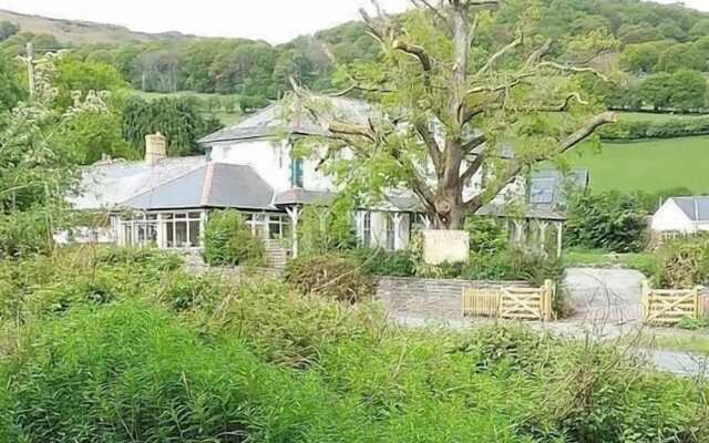 Elan Valley Hotel