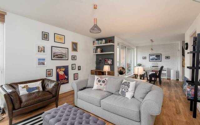Ultra Stylish 2 Bed/2 Bath with Balcony & Parking