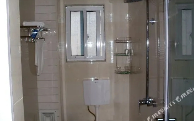 The Ming Yue Lou Hotel OF Dali