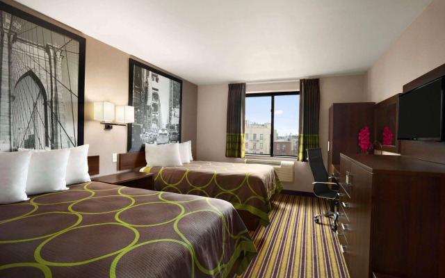 Super 8 By Wyndham Bronx
