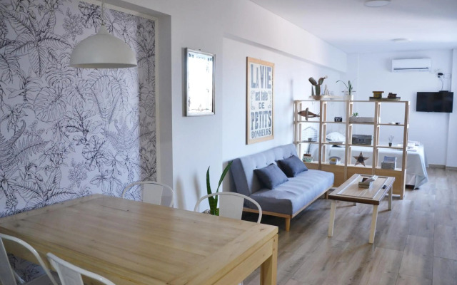 Luminous and confy mono apart