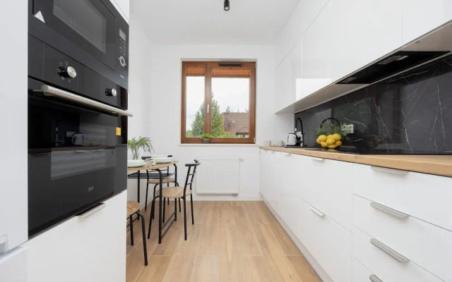 Workspace With Parking by Renters