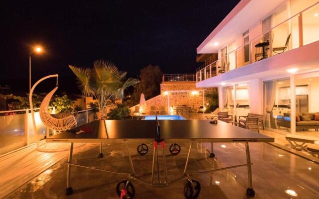 Lumiere Villas