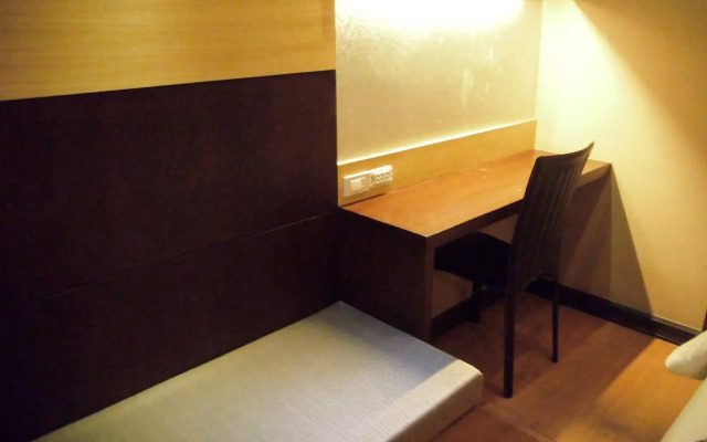 Baan Chalelarn Hotel