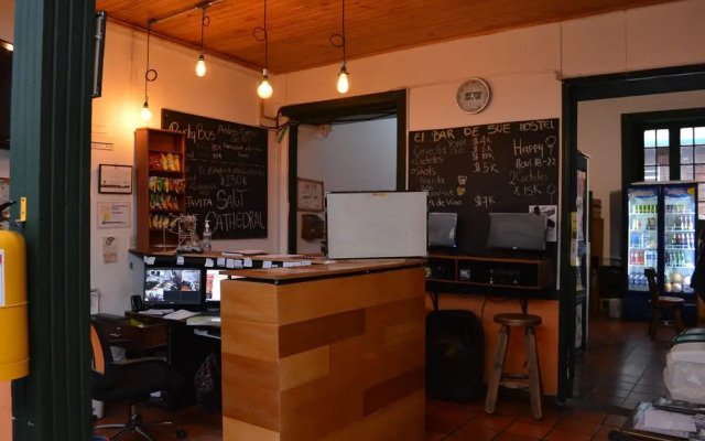 Hostal Sue Candelaria - Hostel