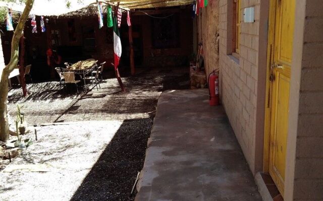 Yaalir At'mu - Hostel