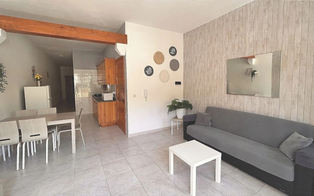 Arzella Apartments