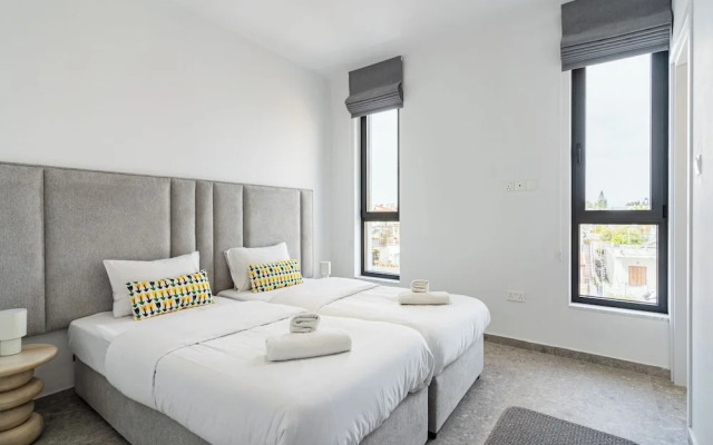 Solara - Stylish Balcony Apartments in Larnaca