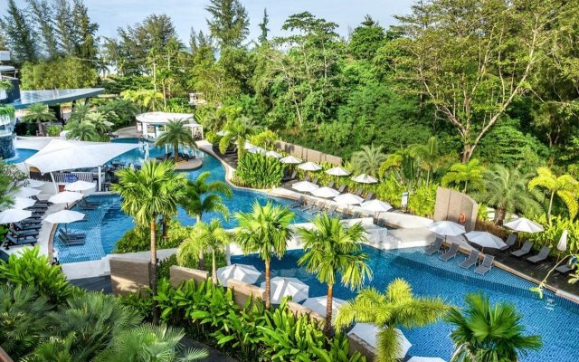 Novotel Phuket Karon Beach Resort And Spa - SHA Extra Plus
