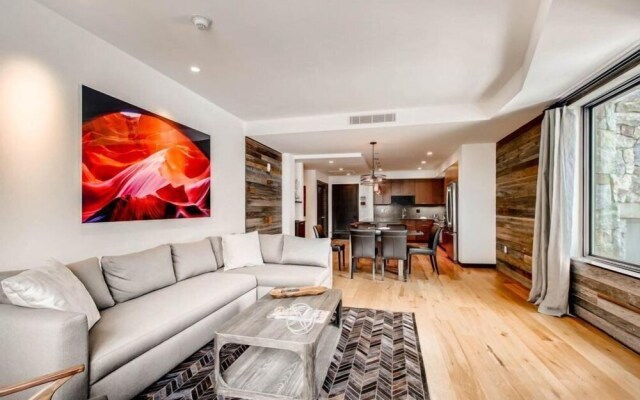 Vail Lion 2 Bedroom Mountain Vacation Rental Just Steps From the Eagle Bahn Gondola