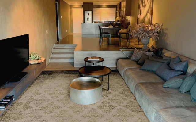 Hillhouse 302 - Near Two Oceans Aquarium