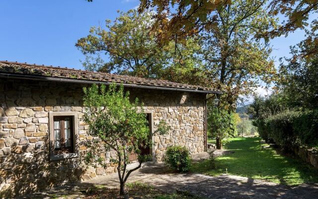 Scenic Farmhouse in Poppi With Swimming Pool