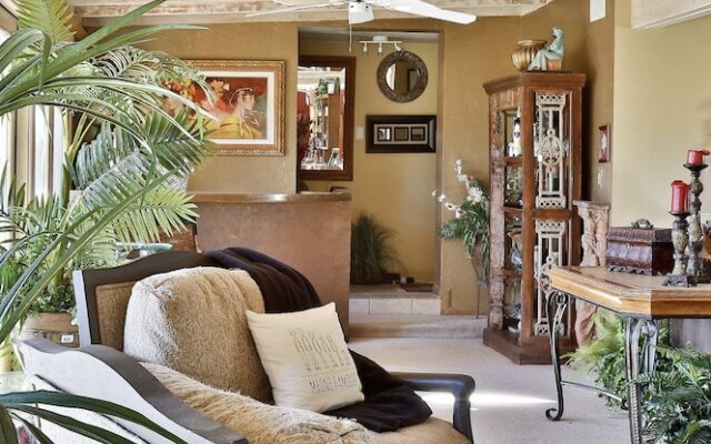 Ellen's Paradise Retreat