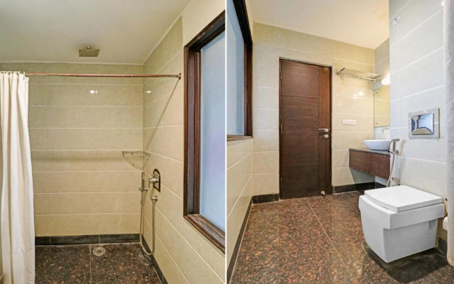 OYO 90654 Hotel Grand Luxury