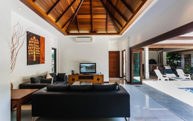 Villa Frangipani @ Nai Harn