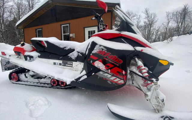 Madawaska Lodge-Cottage