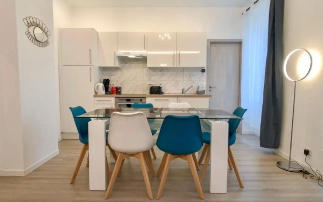 Deluxe Design - City Center Cosy Apartments