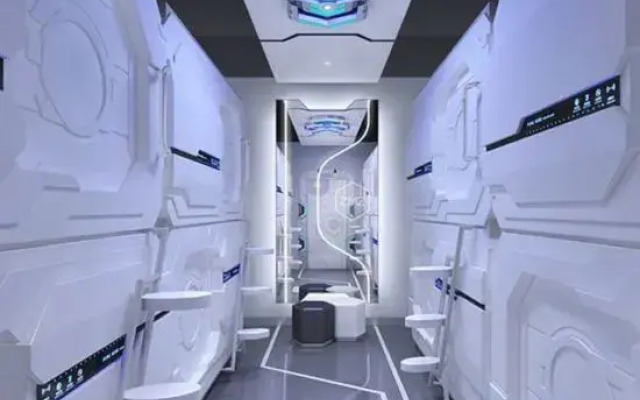 Light Luxury Rubik's Cube Movie Hotel