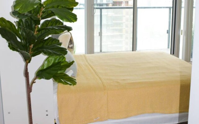 Modern Downtown Studio With City Views Balcony