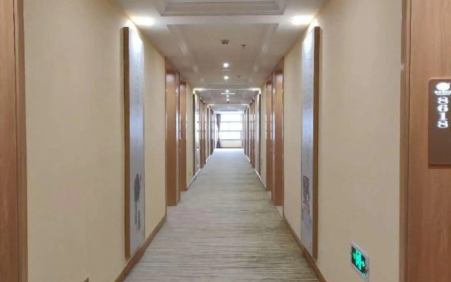 Vienna 3 Best Hotel(维也纳3好酒店(兴化市政府店))