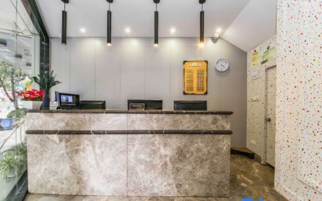 Yadu Hotel