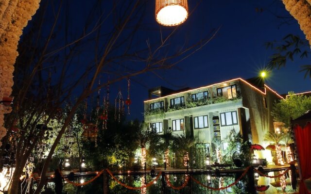 The Earth House Resort