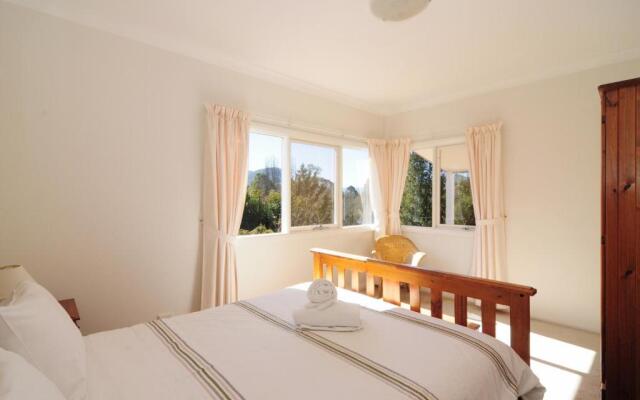 Bimbadeen - Comfortable country styled house!