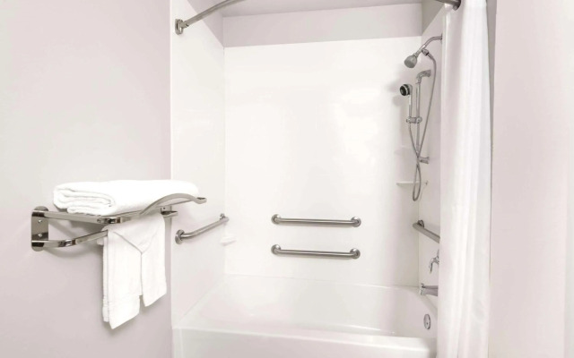 Microtel Inn by Wyndham Victor/Rochester