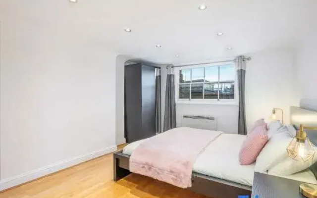 The Fitz - by Frankie