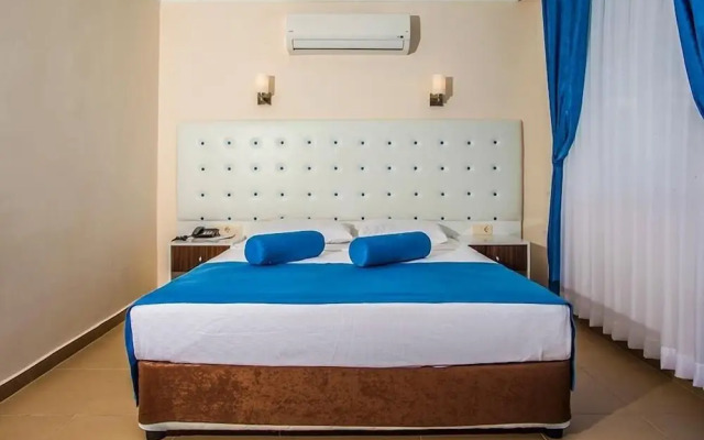 Grand Akca Hotel