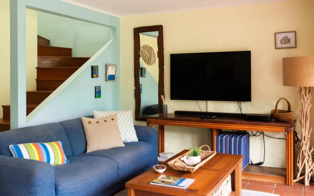 Number 2 On The Beach | Beautiful Beachfront Villa – Guest Rooms – Port Douglas