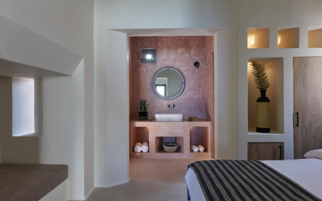 Aeon Suites - Adults Only by Mr and Mrs White
