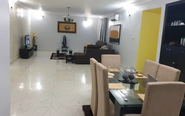 Sim court 1 safe court apartment