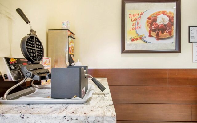 Quality Hotel & Suites