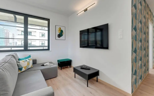 Doki Living - Foodhall & Parking by Downtown Apartments