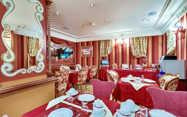 Villa Royale