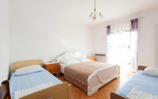 Apartments by the sea Turanj, Biograd - 6445
