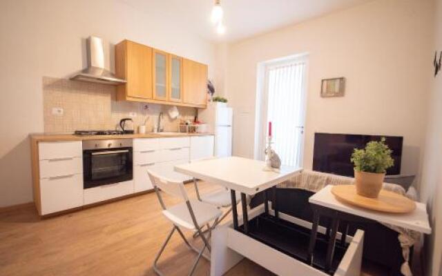 Bright Perugia Apartment