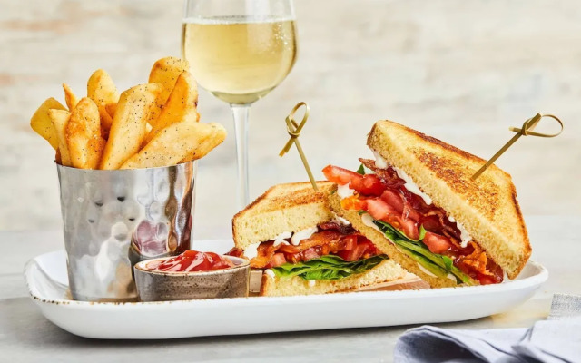 Courtyard Newburgh Stewart Airport