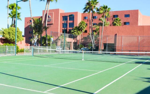 Hotel Coral And Marina