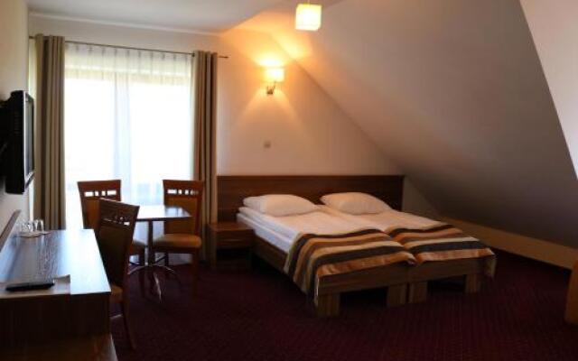 Hotel DYMINY